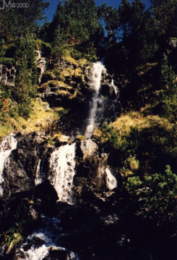 Wasserfall am Pic de Besal� (1998)