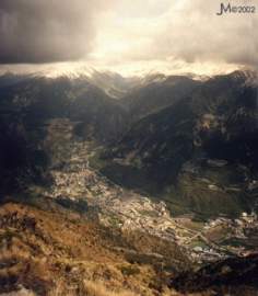 Tal von Andorra la Vella - im Hintergrund Vall del Madriu (2001)